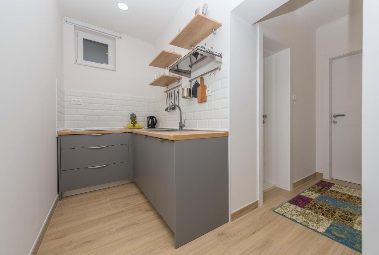Apartment Maro - Baška Voda Buitenkant foto